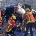 ENTRAINEMENT DES SAPEUR-POMPIERS VOLONTAIRES D'AVIGNON - SDIS 84 ENTRAINEMENT DES SAPEUR-POMPIERS VOLONTAIRES D'AVIGNON - SDIS 84  chez jm autos casses le pontet