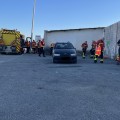 SOLDATS DU FEU : ENTRAIEMENT DES POMPIERS VOLONTAIRES D'AVIGNON chez JM AUTOS CASSE VENTE PIECES DETACHEES OCCASION ET VENTE VEHICULE ACCIDENTE 