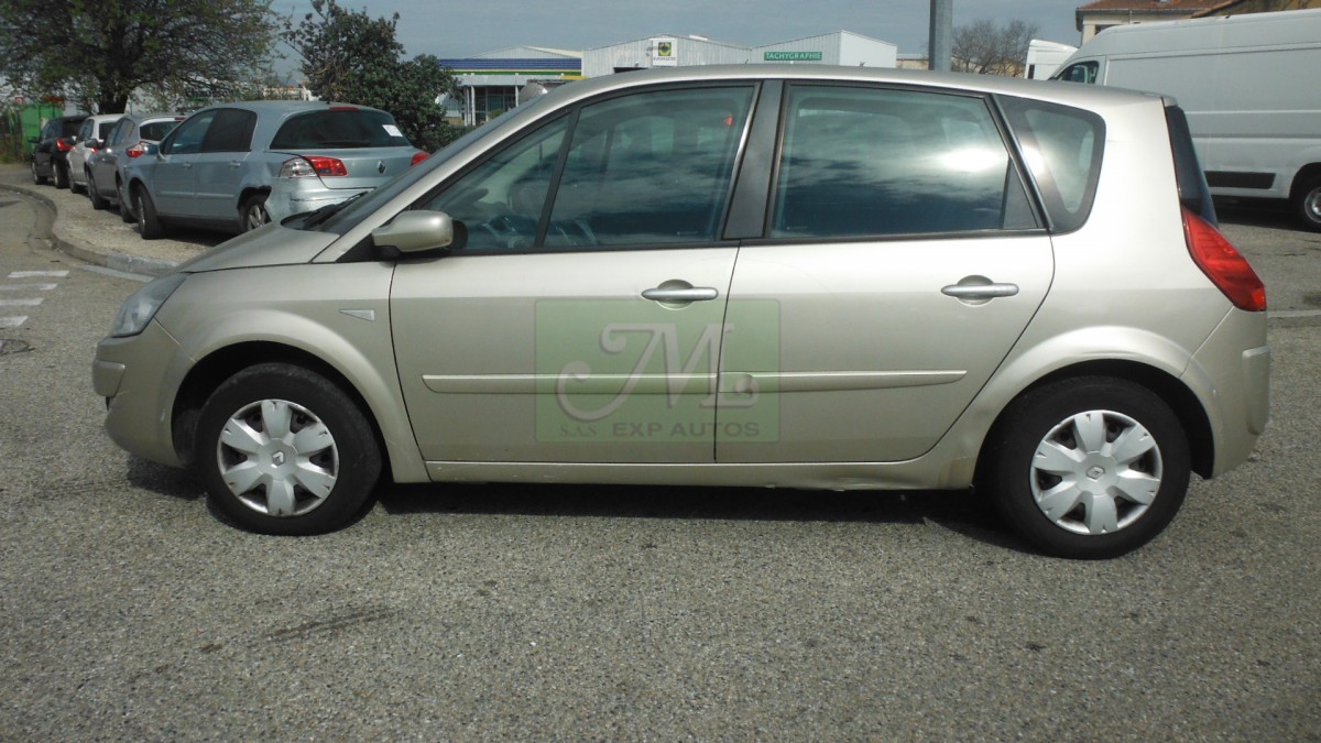 RENAULT - SCENIC II 1.5 DCI 105 LATITUDE - Véhicule ...