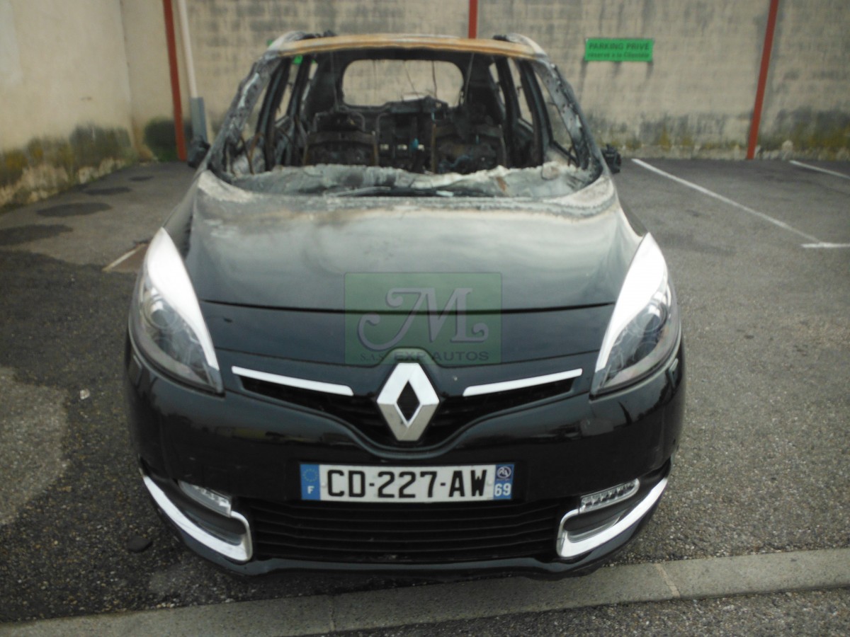 Renault Grand Scenic Iii 1 5 Dci 110 Edc Pieces Detachees D Occasion