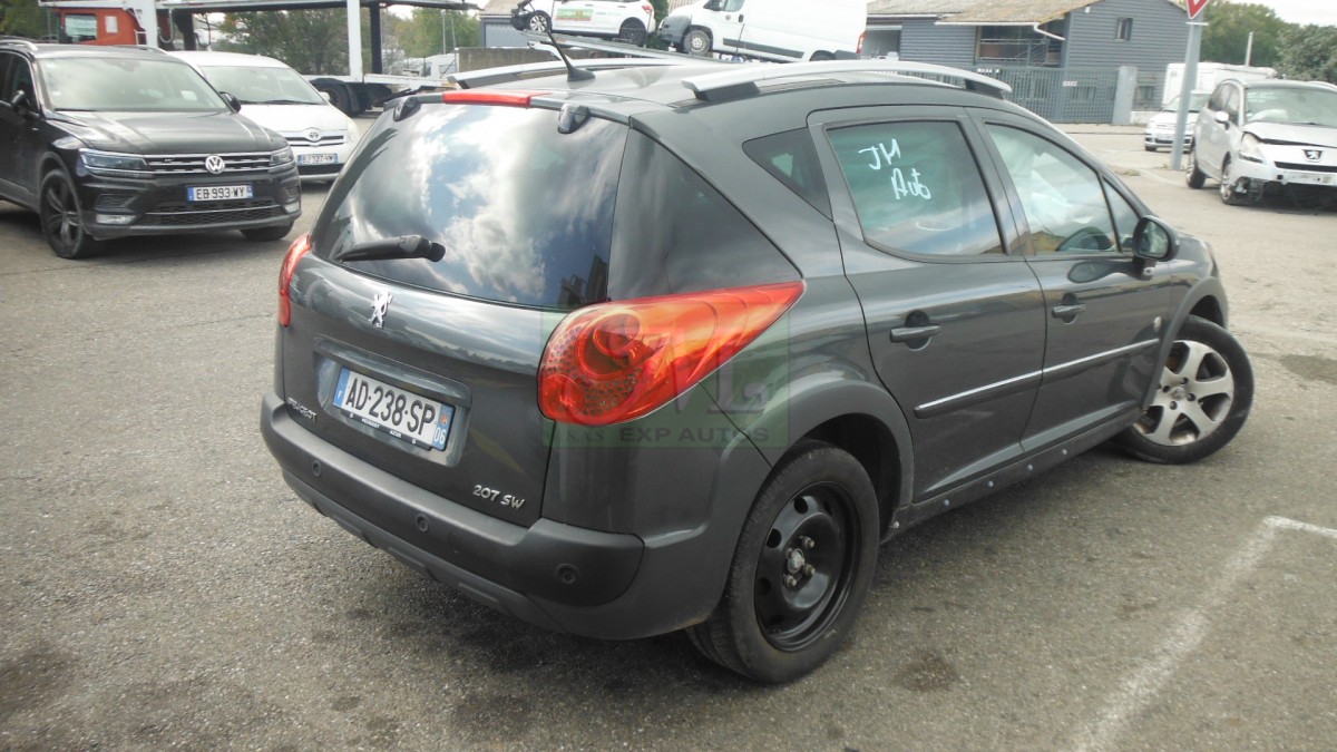 PEUGEOT 207 SW 1.6 HDI 16V FAP 110 OUTDOOR Véhicule