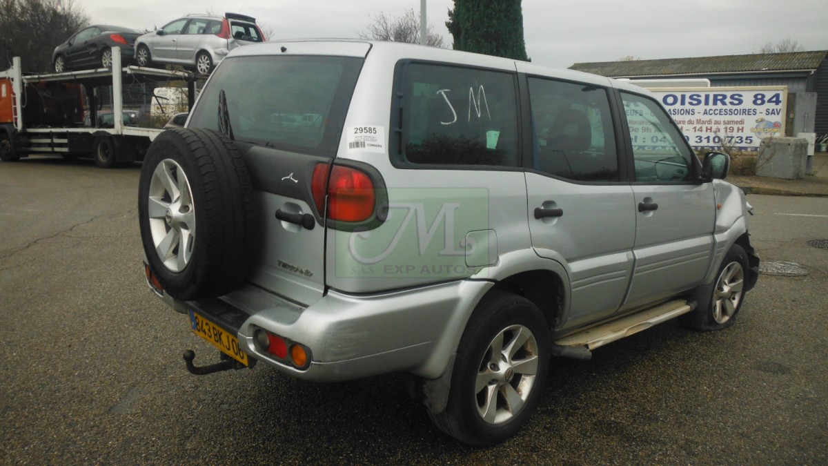 NISSAN TERRANO II 3.0DI CONFORT Pièces détachées d