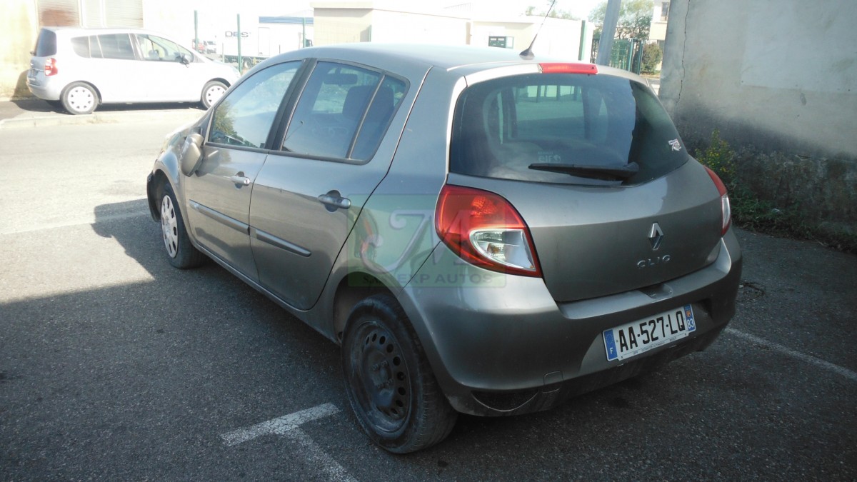 RENAULT CLIO III 1.5 DCI 70 DYNAMIQUE Véhicule