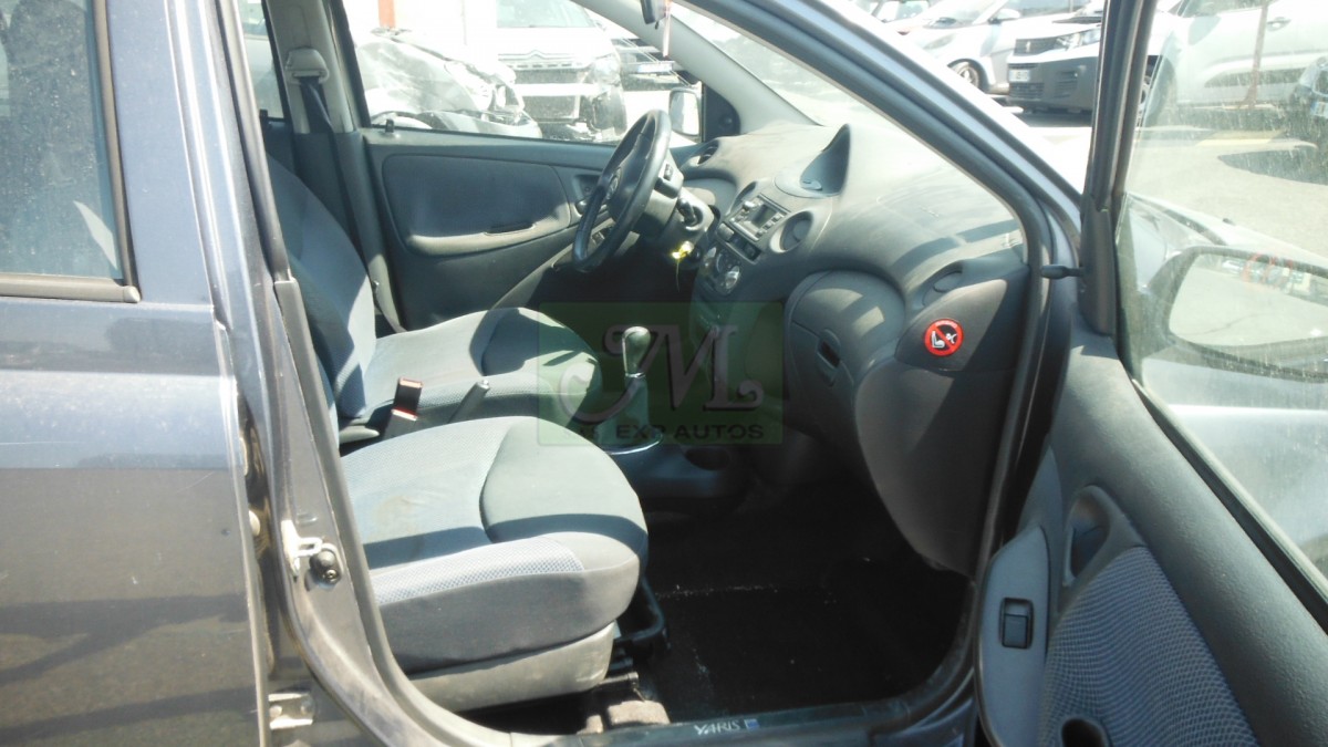 TOYOTA YARIS D4D 75 Pièces détachées d