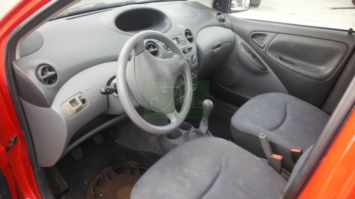 TOYOTA YARIS 1.0I Pièces détachées d