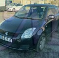 SUZUKI SWIFT III 1.3I 16V GL VEHICULE ACCIDENTE A VENDRE ET VENTE DE PIECES DETACHEES OCCASION 3/4 AVANT GAUCHE