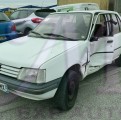 pEUGEOT 205 1.6I BVA SACRE NUMERO PIECES DETACHEES OCCASION A VENDRE 3/4 avant gauche