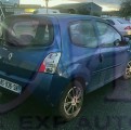 RENAULT TWINGO II 1.2I 16V AUTHENTIQUE VEHICULE ACCIDENTE A VENDRE ET VENTE PIECES DETACHEES OCCASION 3/4 ARRIERE DROIT