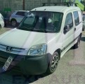 PEUGEOT PARTNER 1.6 HDI 16V CONFORT VEHICULE ACCIDENTE A VENDRE ET VENTE PIECES DETACHEES OCCASION 3/4 AVANT GAUCHE