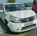 DACIA SANDERO 1.4 MPI GPL 75 LAUREATE VENTE PIECES DETACHEES OCCASION 3/4 AVANT DROIT