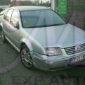 VOLKSWAGEN BORA 1.9 TDI 115 CONFORT 3/4 AVANT DROIT