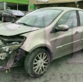 RENAULT CLIO III 1.5 DCI 85  VEHICULE ACCIDENTE A VENDRE ET VENE PIECES DETACHEES OCCASION 3/4 AVANT GAUCHE