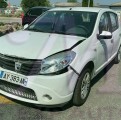 DACIA SANDERO 1.4 MPI GPL 75 LAUREATE VENTE PIECES DETACHEES OCCASION 3/4 AVANT GAUCHE