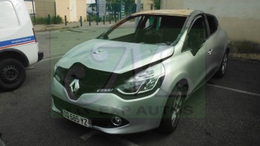 Pièces diverses RENAULT CLIO 4 ESTATE 1.5 DCI 90 - Équipement auto