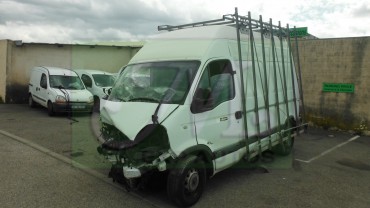 INTERSTAR 2.5 DCI 100