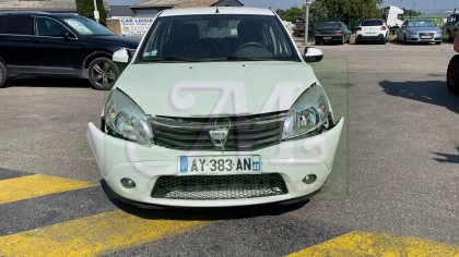 SANDERO 1.4 MPI GPL 75 LAUREATE