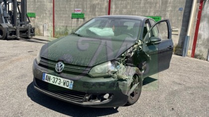 GOLF VI 