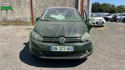 GOLF VI 