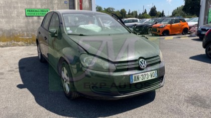 GOLF VI 