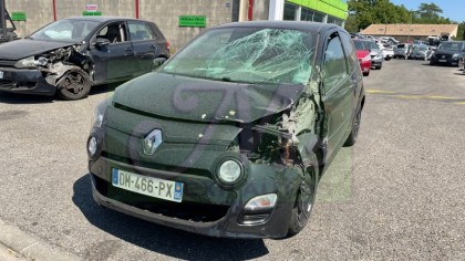 TWINGO II 