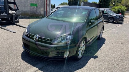 GOLF VI