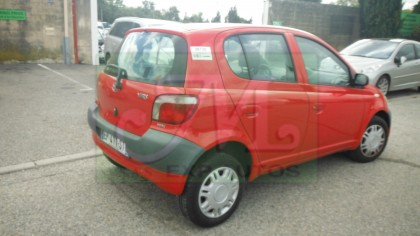 YARIS 1.0I 