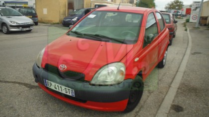 YARIS 1.0I 